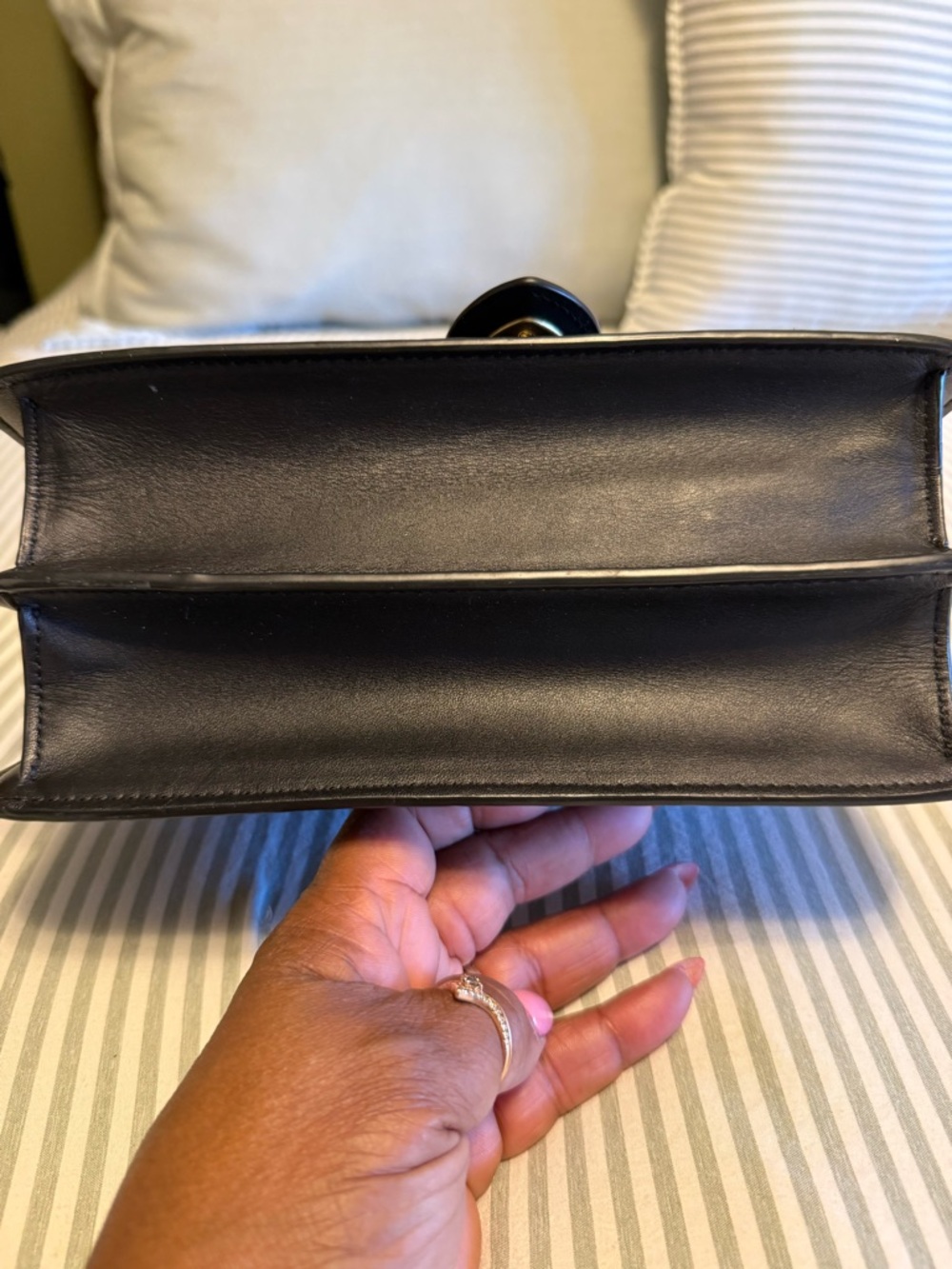 Coach Black Leather Beat Bag - Picture 7 of 10